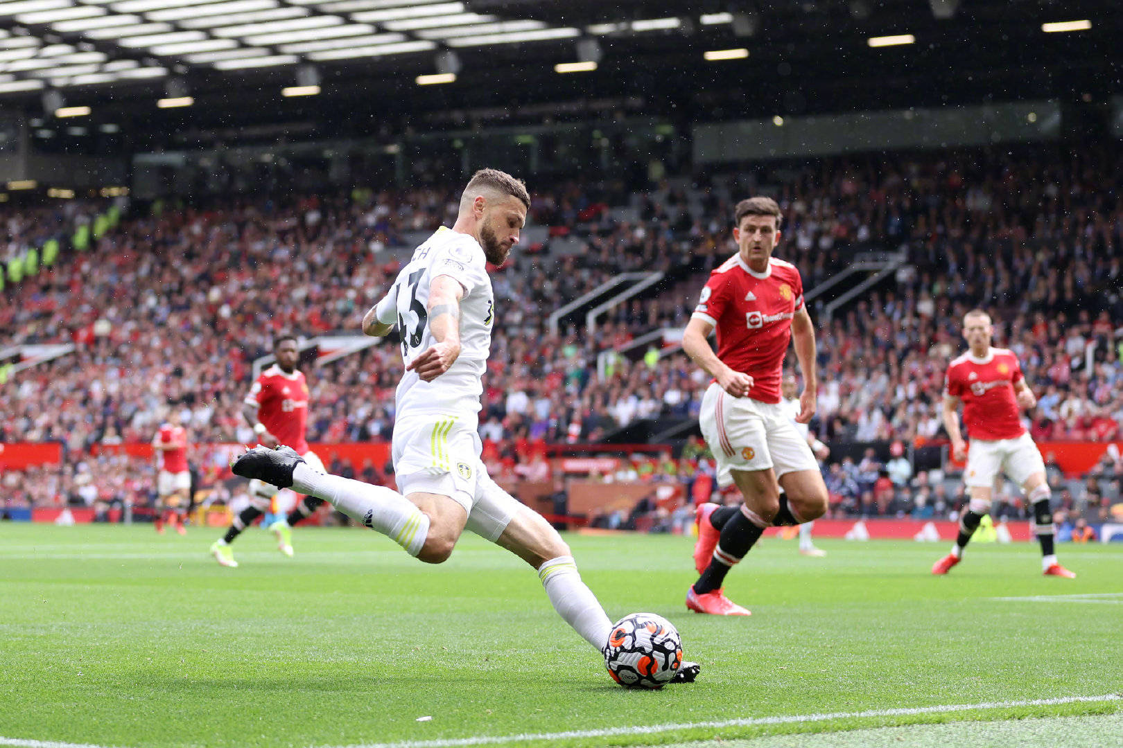 舞台依旧展 舞台依旧展